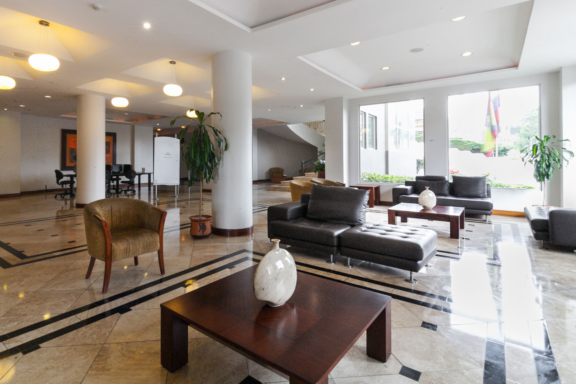 Sonesta Hotel Loja Exterior photo